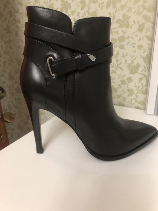 Полусапожки Basconi. Оригинал