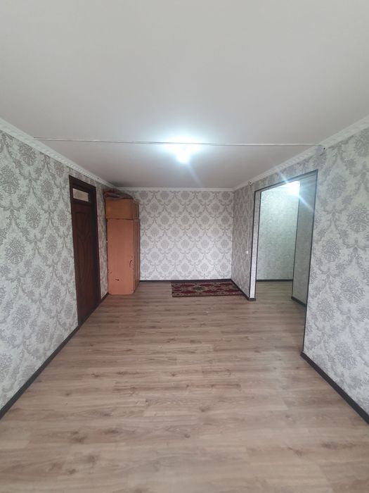 Квартира сотилади Фарғона  қиргули Дружбада прокуратура олдида