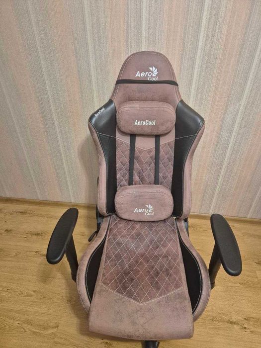 Продам Игровое кресло Aerocool Duke