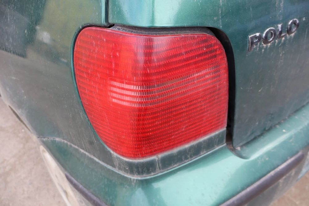 Lampa / Tripla stop stanga pe aripa Volkswagen VW Polo 2001