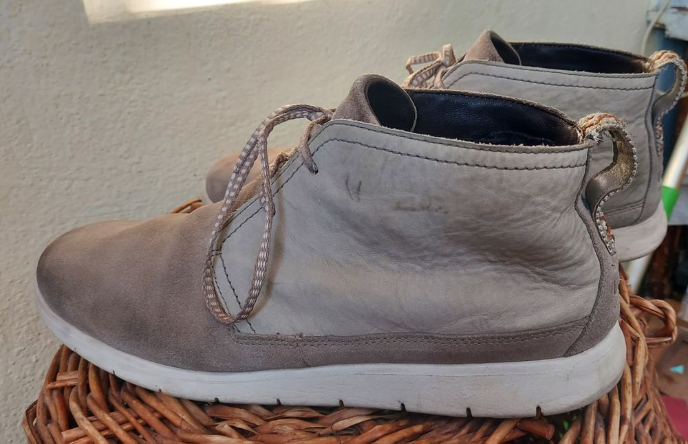 Оригинални обувки UGG 44