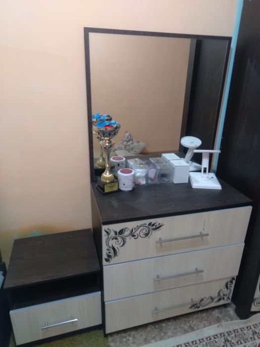 Спальный гарнитур