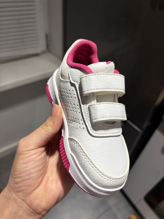 Детские кроссовки adidas новые