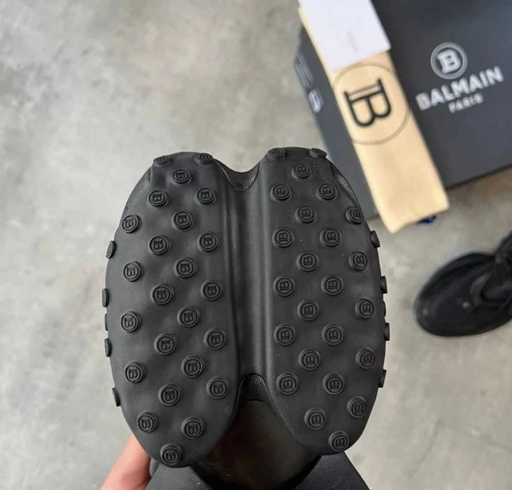Balmain Unicorn Low-Top Sneaker "All Black"