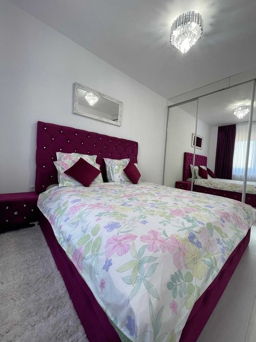 Vand apartament cu 2 camere ultrafinisat