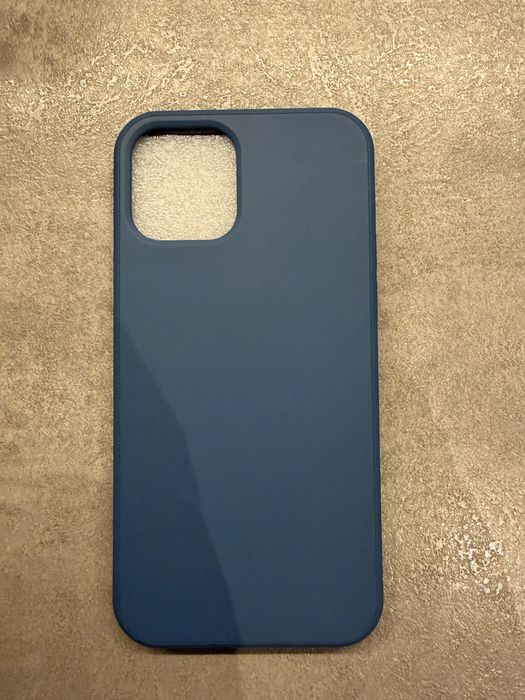 Кейсове за Apple iPhone 12