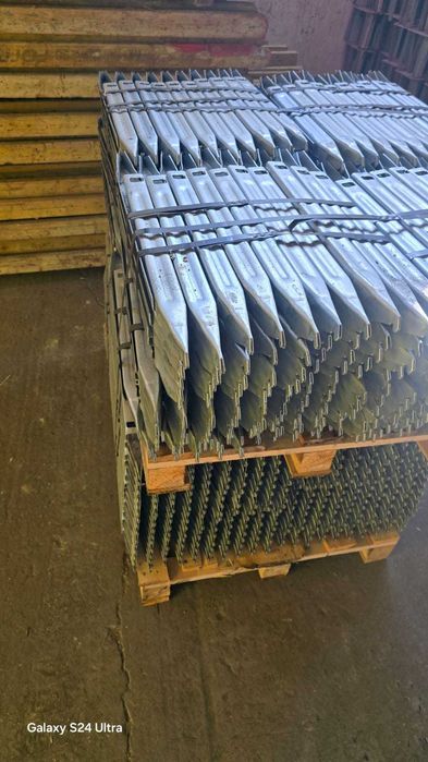 Montanti eclise papagali pene cofraje accesorii