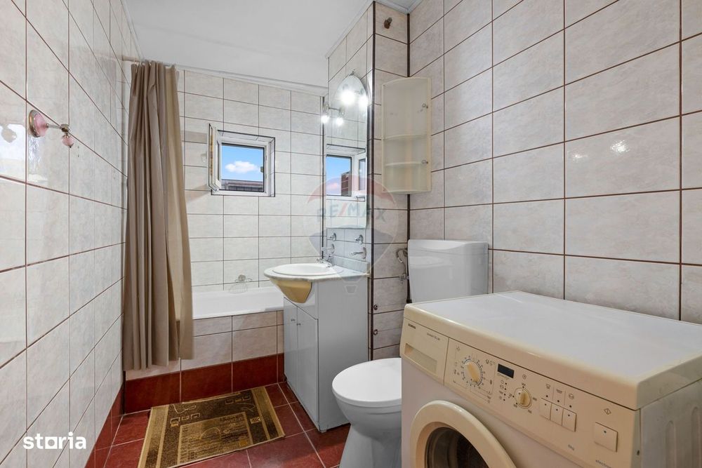 Apartament 4 camere Micalaca + loc de parcare