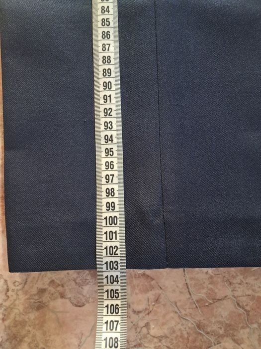 Продам костюм школьный на парня