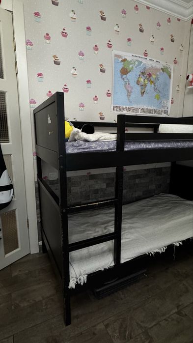 Продаю двухярусную кровать Икеа Ikea