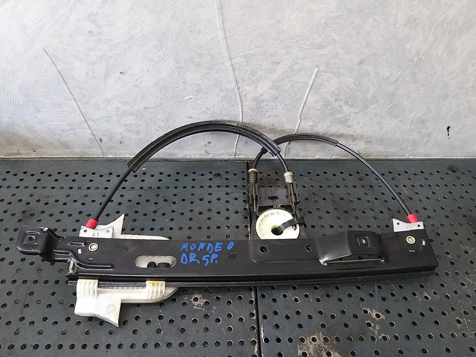 Macara geam electric dreapta spate ford mondeo 4 ba7 break