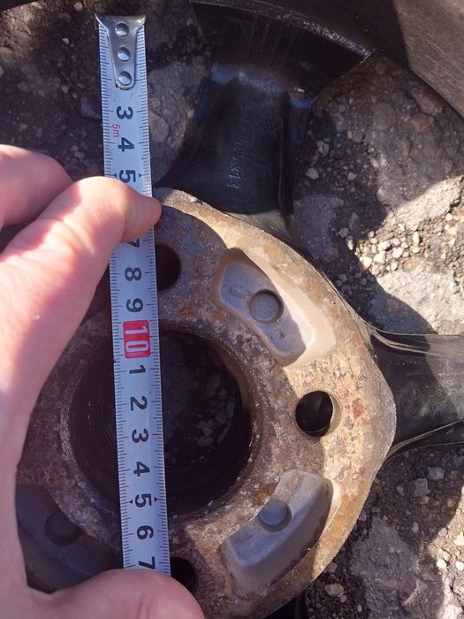 Диски R13 с резиной на Ваз.