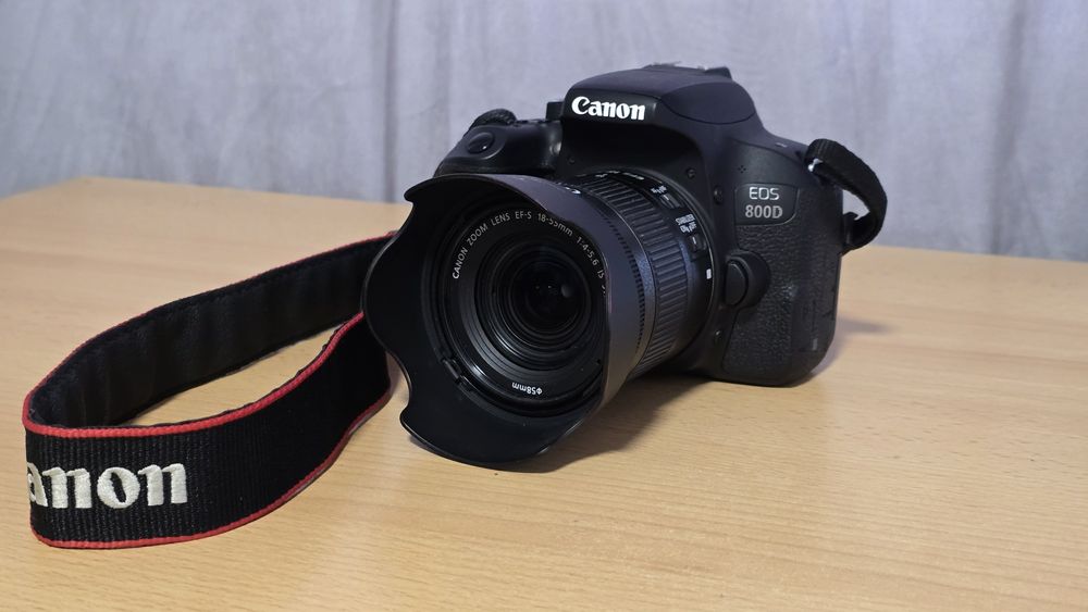 Фотоапарат Canon eos800d пълна комплектация с два обектива