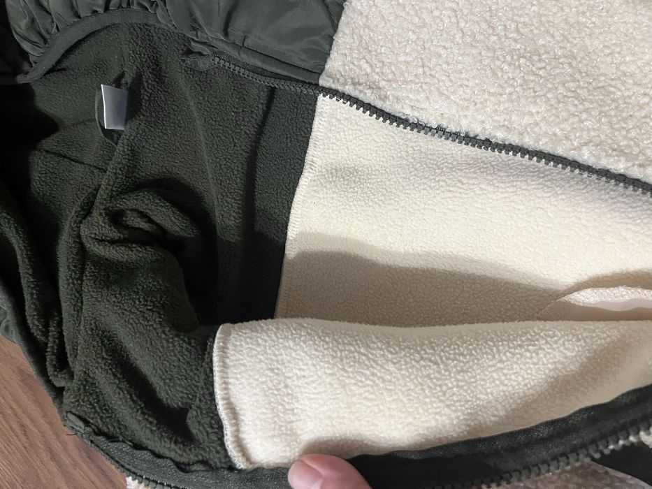 Лот от две детски  топли блузи