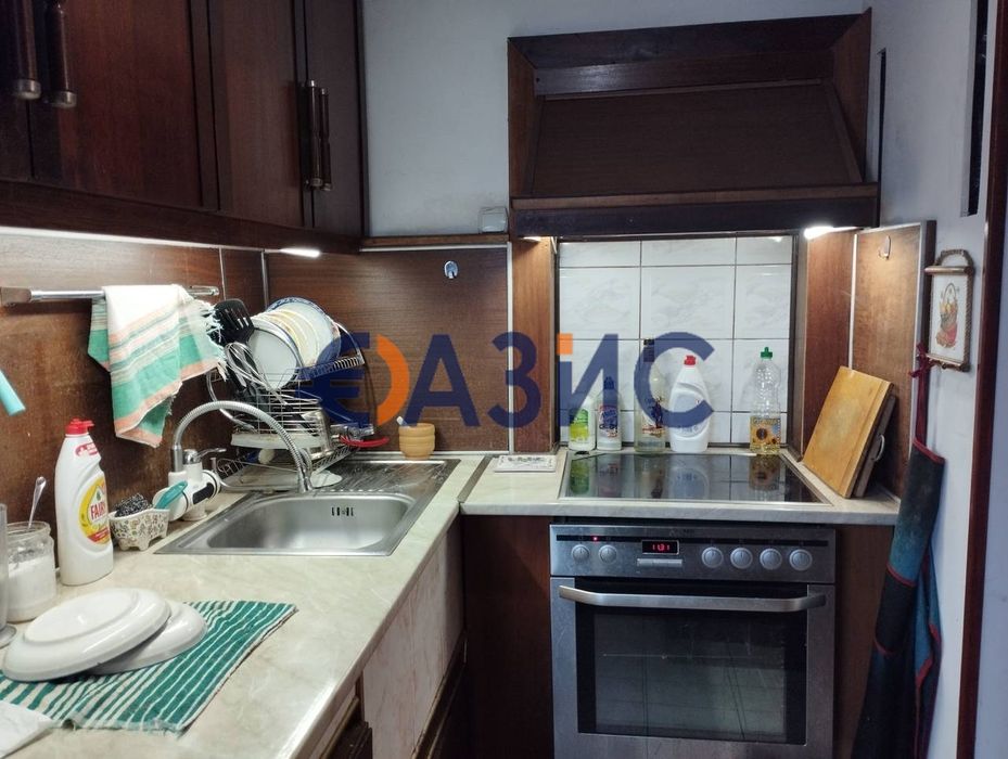 Четириетажна къща в Черноморец на 200 м от плажа, България, 520 кв., цена 290 000 евро #33870434