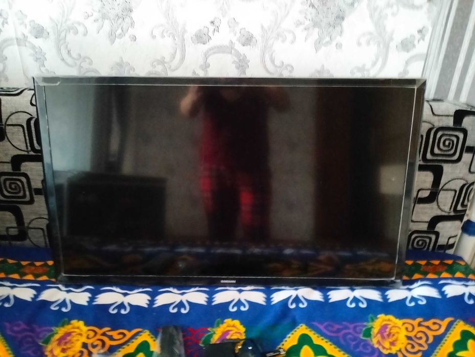 Телевизор Самсунг 82 д