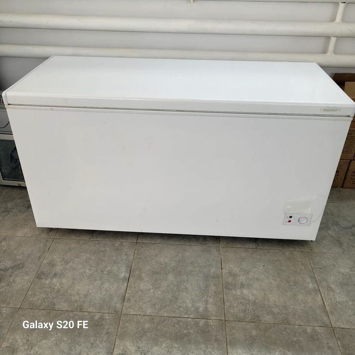 Продам морозильник