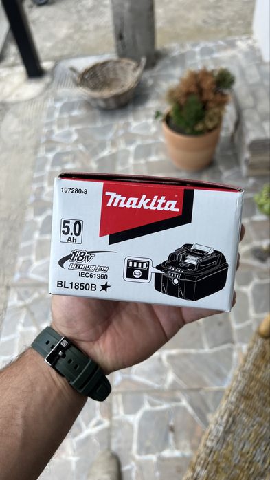 Baterie Makita 5.0 Ah, 18V, BL1850B, nou nouța