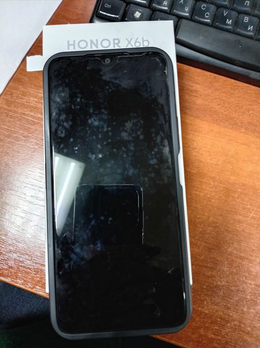 Продам телефон HONOR H6B.
