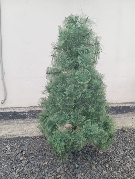 Продам ёлку 135 см