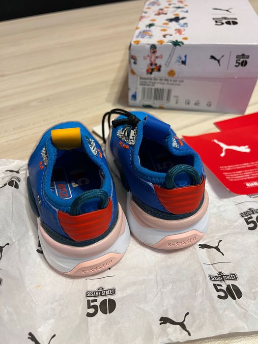 Обувки за прохождащо момче