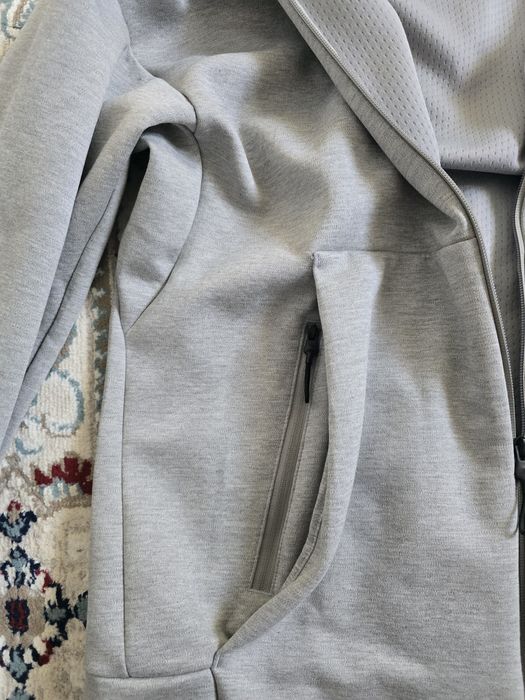 Худи с замком адидас