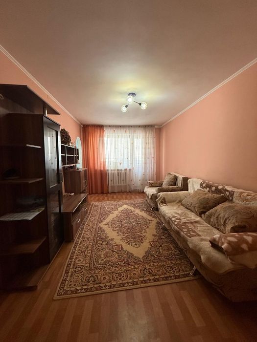 Продам 2хком квартиру район Парка Победы.