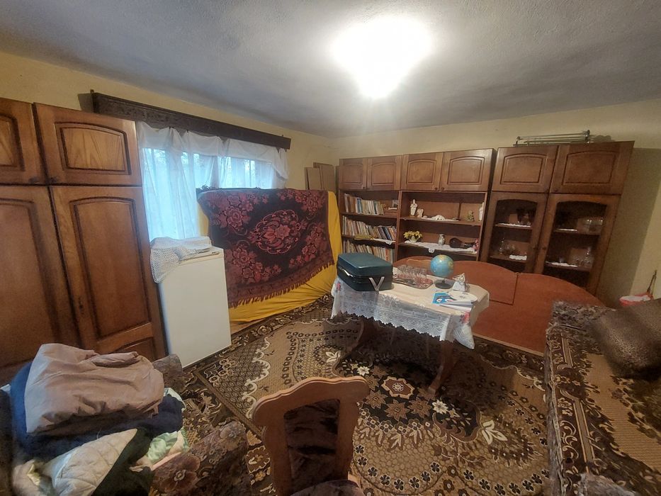 Inchiriez casa la tara în Gorj