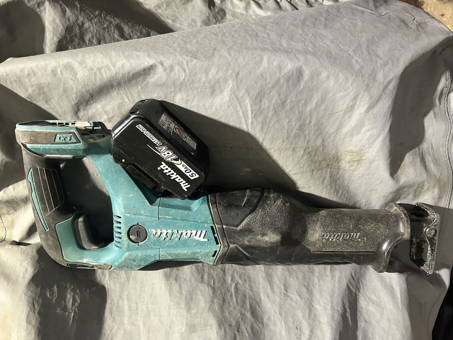 Fierastrau sabie makita DJR 186!