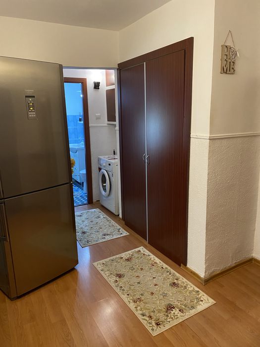 Inchiriez apartament 2 camere