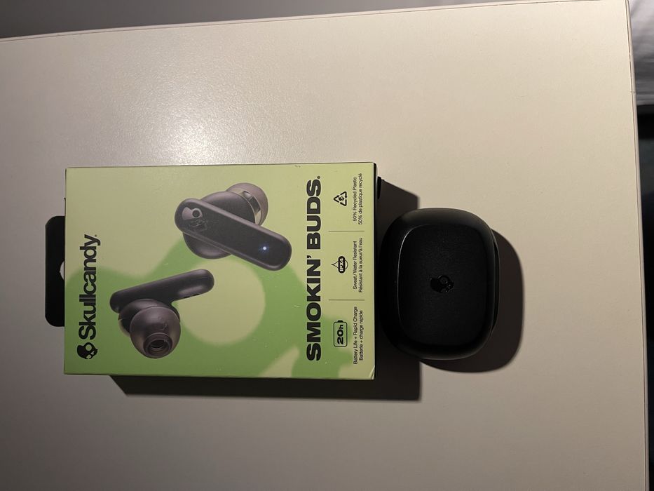 Skull Candy Smoking Buds