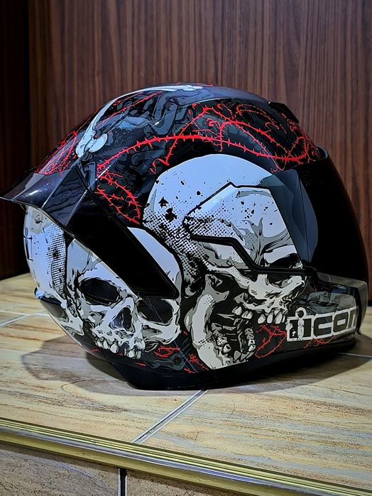 Каска Icon Skull 18 Airflite M