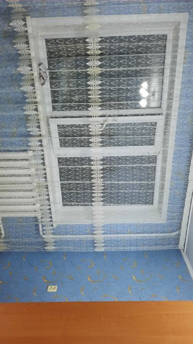 Продаю  тюль  2 штуки