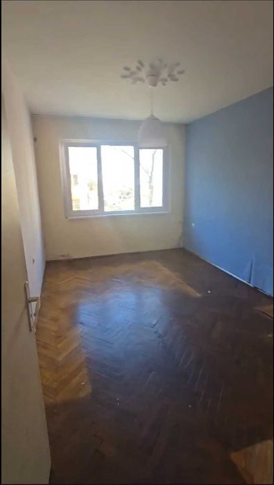 Дава се под наем Двустаен апартамент в Пловдив, Гагарин - 80 кв.м за 248.88 € - Снимка #4