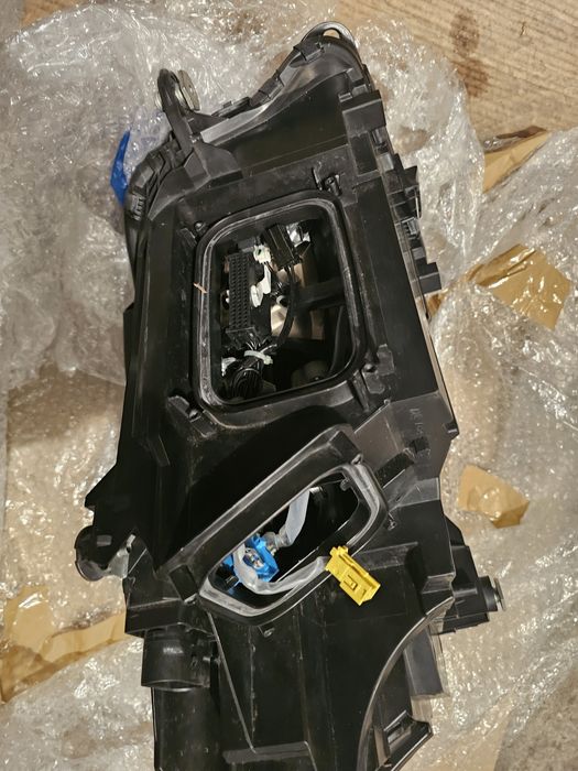 Фар за Mercedes S class W222