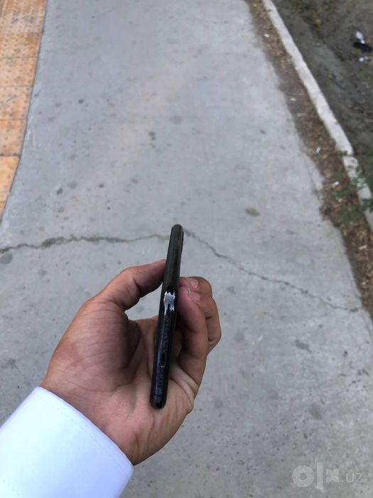 iphone 11 pro Tel yaxshi edial pul zaril uchun sotiyapman Baraja topad