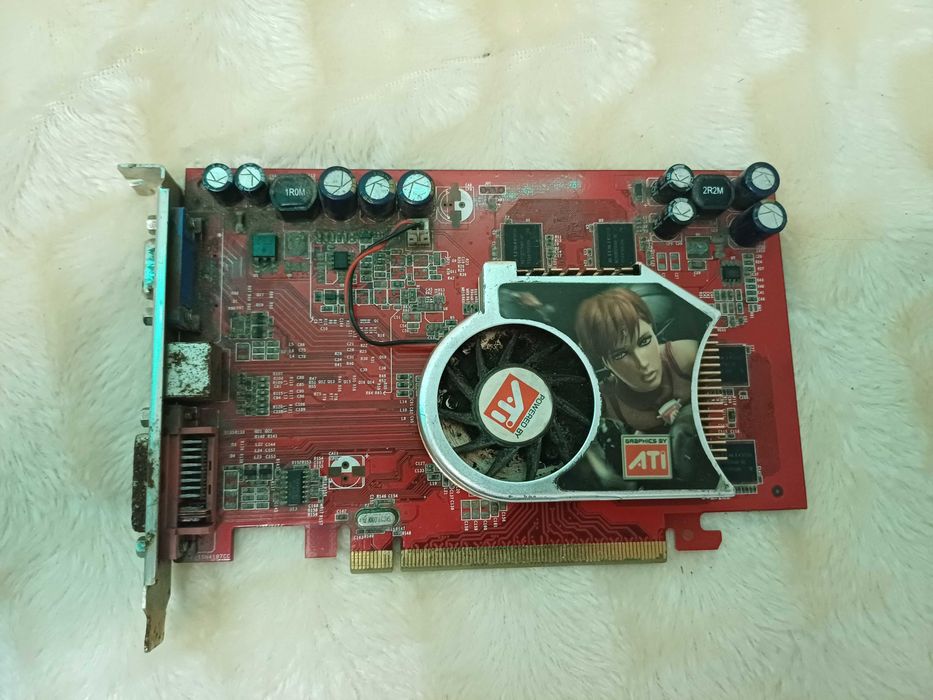 Видеокарта ATI Radeon X1550 Super