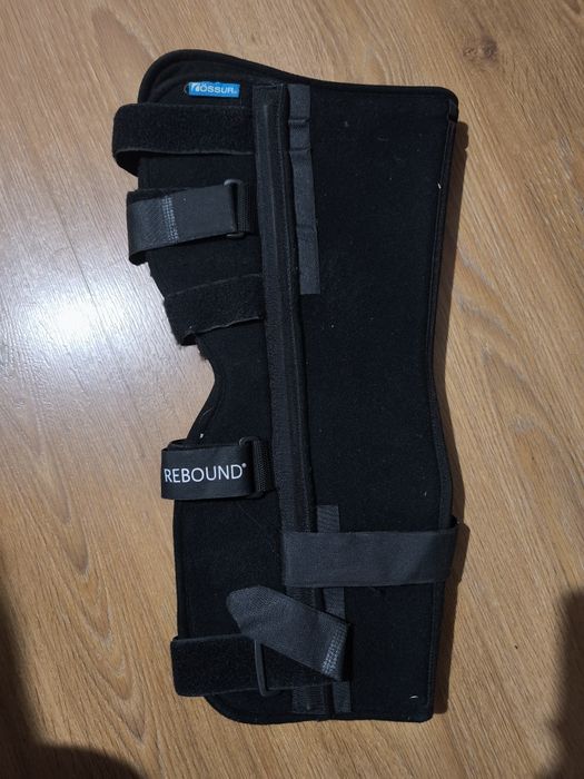 Имобилизираща шина за обездвижване на крак