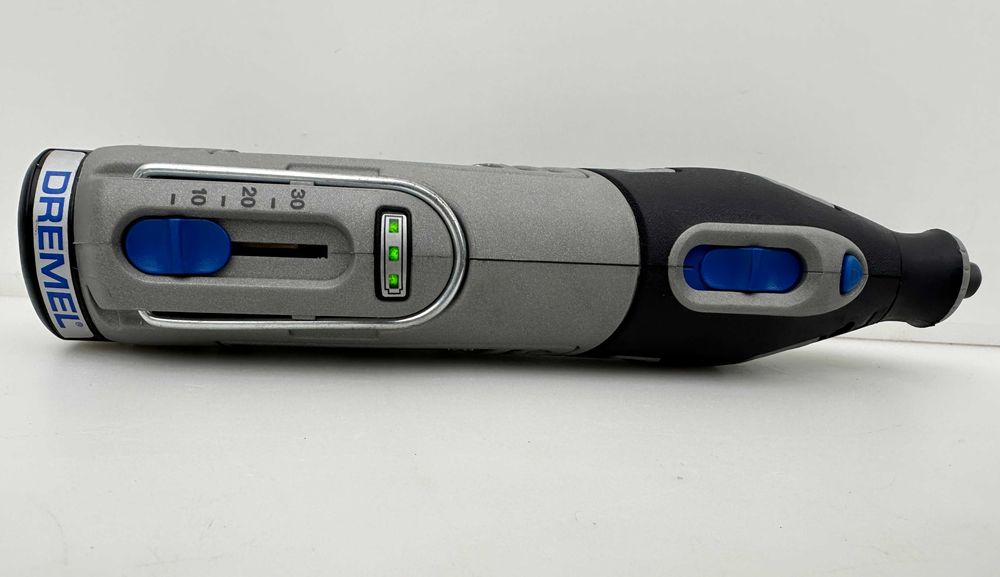 DREMEL 8200 - Акумулаторен мини мултишлайф като нов!