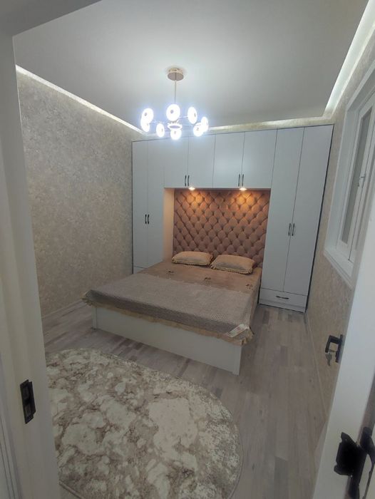 Samarqand shaxrida joylashgan 3 xonali uy sotiladi