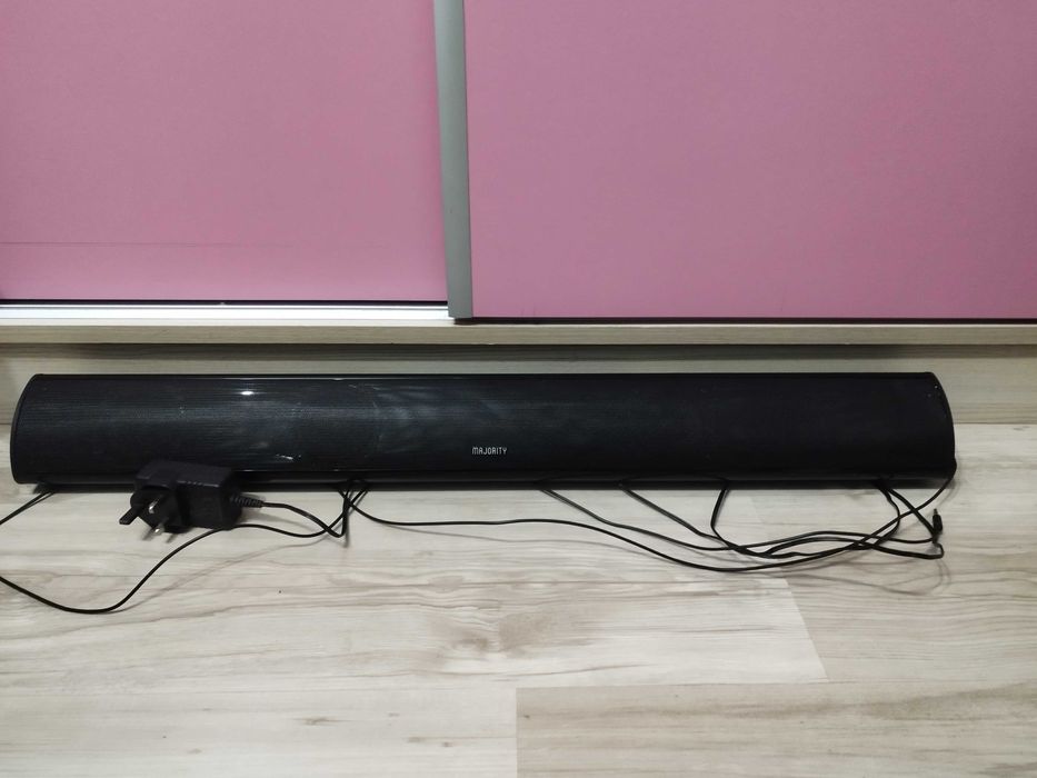 Продавам нов саунбар