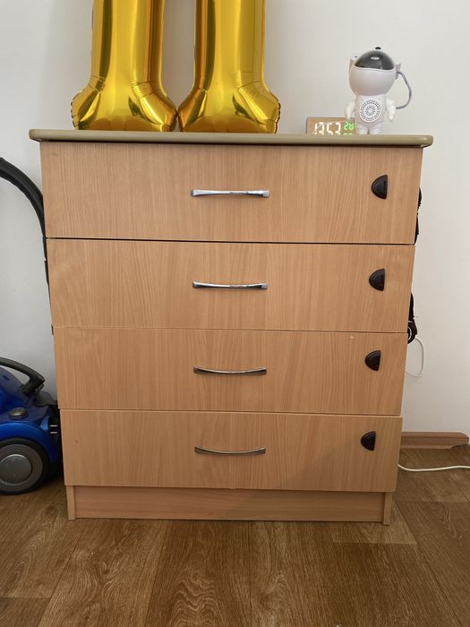 Продам комод         .