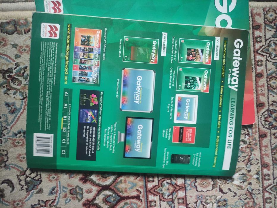 Книги по английскому Gateway b1+ и b2 два комплекта