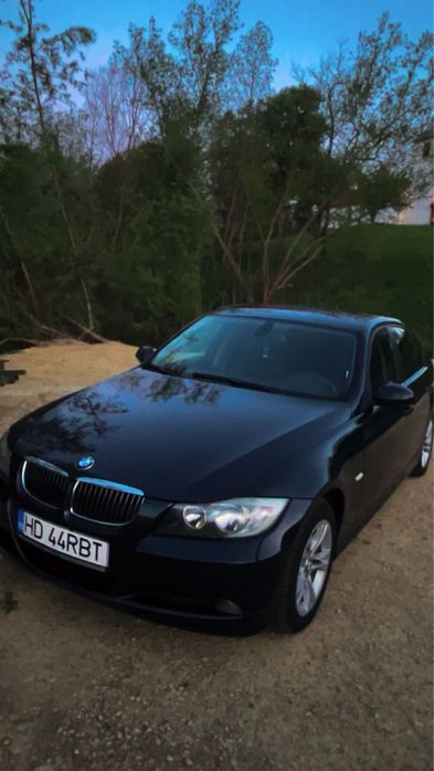 Vand bmw seria 3 ,320d an 2006.Motorul merge foarte bine.