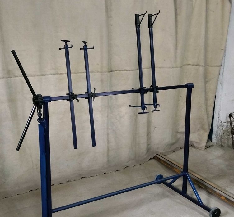 Стойка для покраски авто деталий