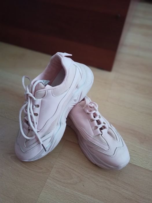 Продам кроссовки!