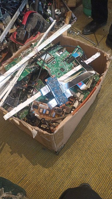 Разный телевизоры