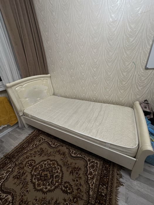 Односпальная кровать