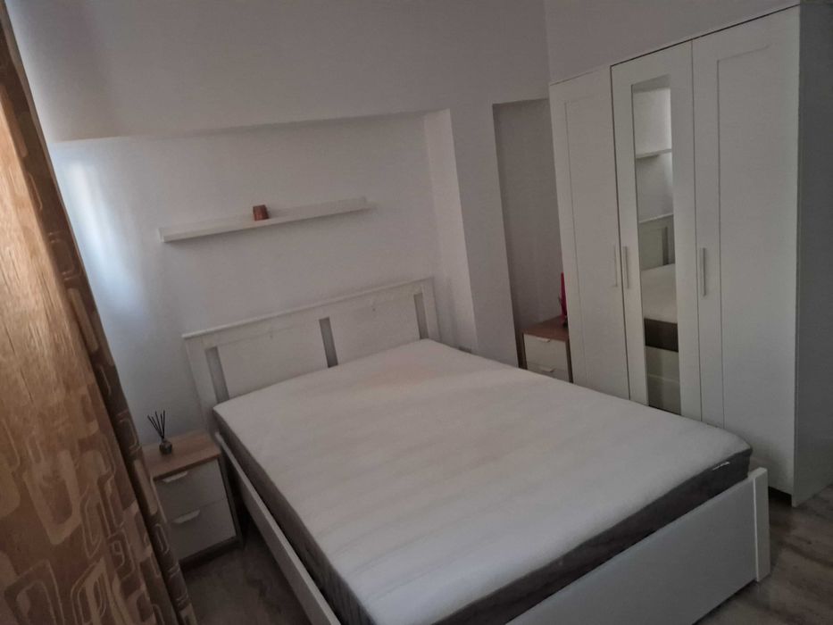 Apartament de închiriat