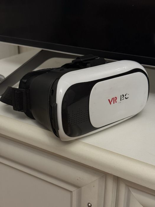 виртуалтные очки с отсеком под телефон